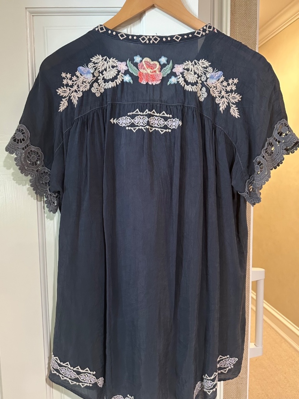 Johnny Was - Embroidered Silk Tunic - Picture 2 of 2